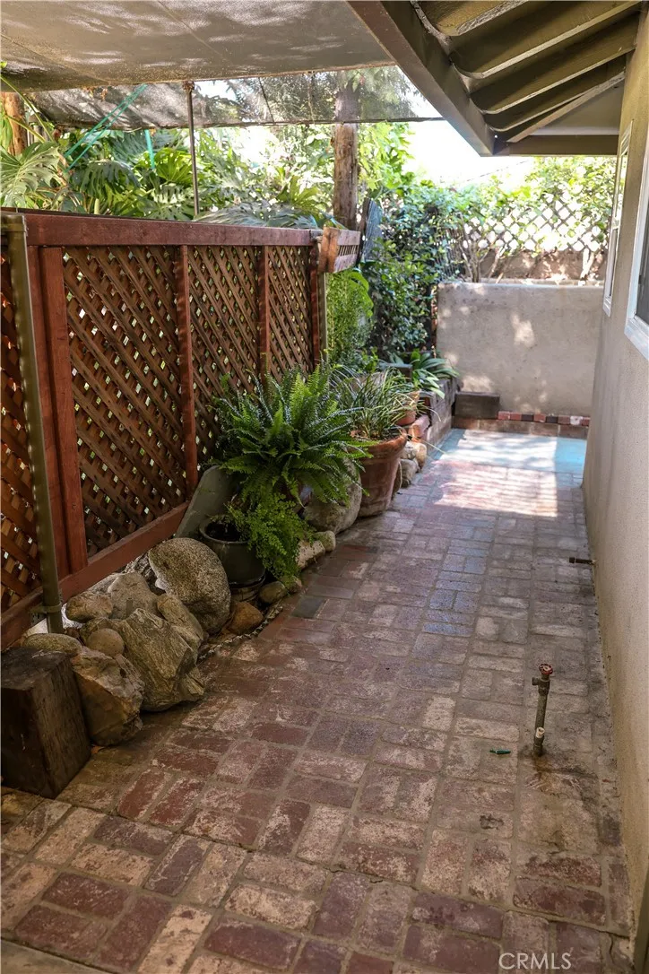 838 Maryhurst Claremont, CA 91711