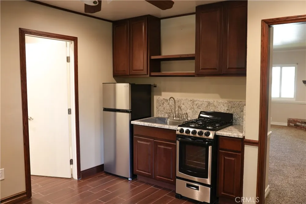 838 Maryhurst Claremont, CA 91711