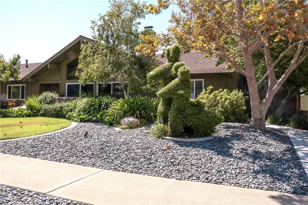 838 Maryhurst Claremont, CA 91711