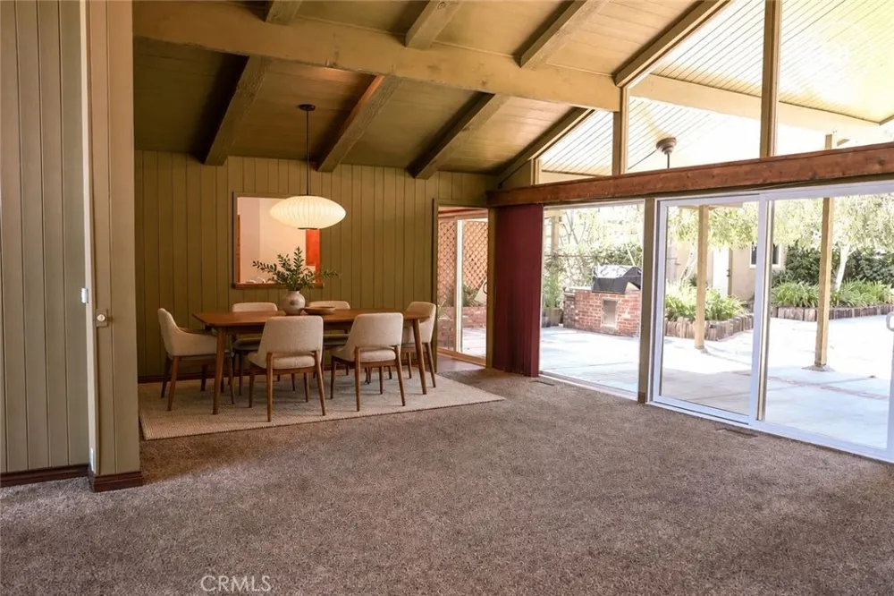 838 Maryhurst Claremont, CA 91711