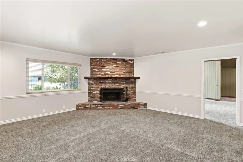 838 Maryhurst Claremont, CA 91711