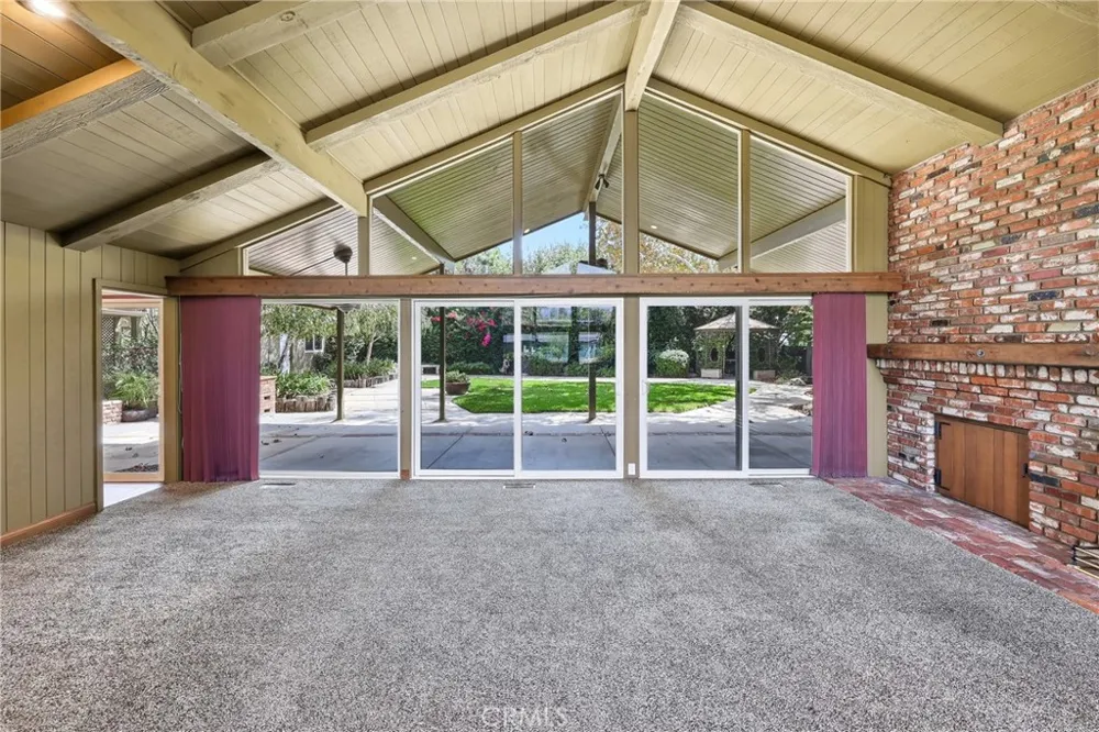 838 Maryhurst Claremont, CA 91711