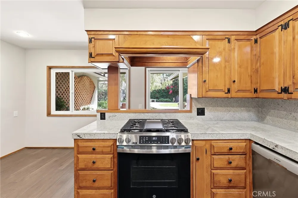 838 Maryhurst Claremont, CA 91711