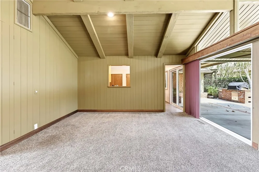 838 Maryhurst Claremont, CA 91711