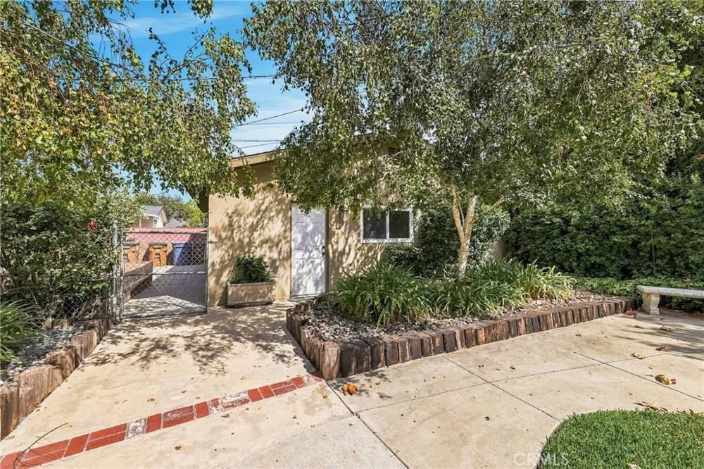838 Maryhurst Claremont, CA 91711