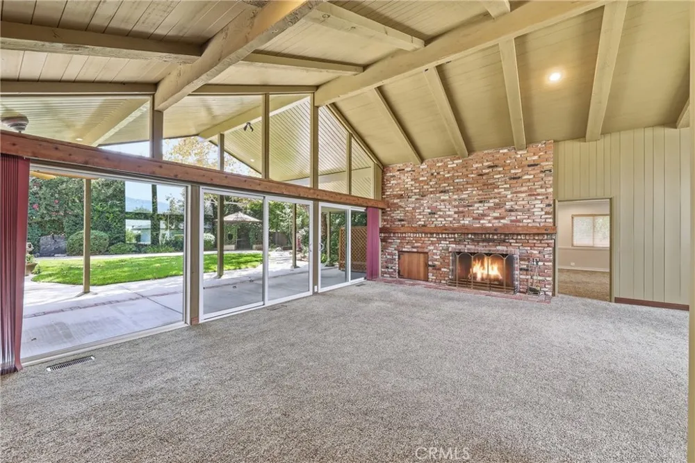 838 Maryhurst Claremont, CA 91711