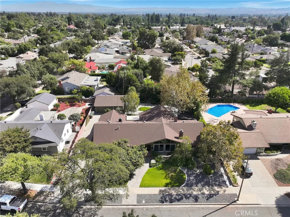 838 Maryhurst Claremont, CA 91711