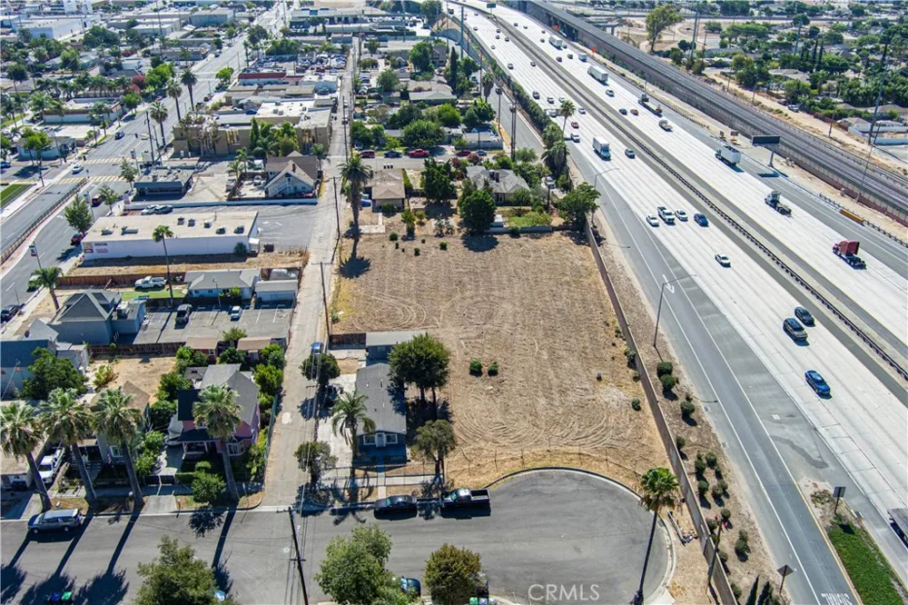100 2nd Colton, CA 92324