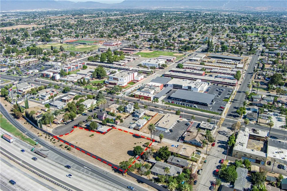 100 2nd Colton, CA 92324