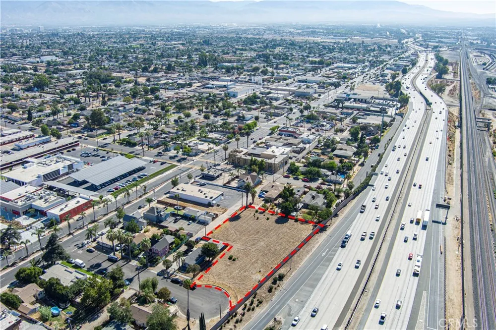 100 2nd Colton, CA 92324