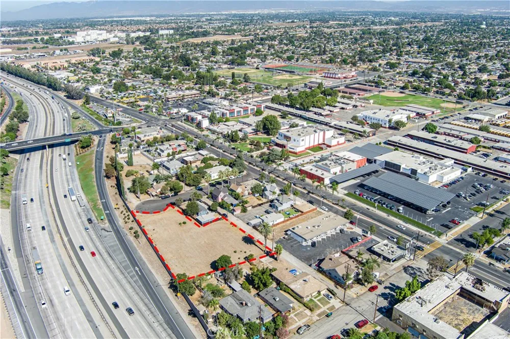 100 2nd Colton, CA 92324