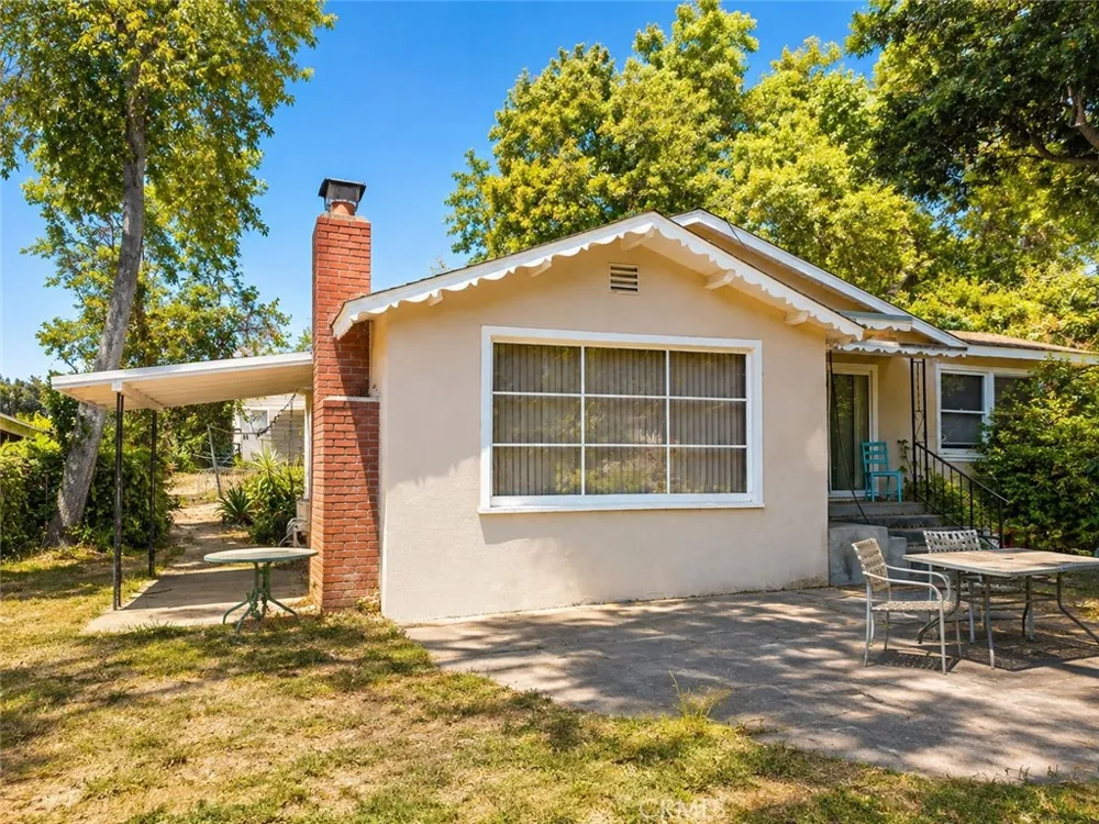 176 Sliger Mentone, CA 92359