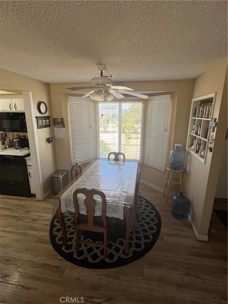 15893 Arbury Hesperia, CA 92345