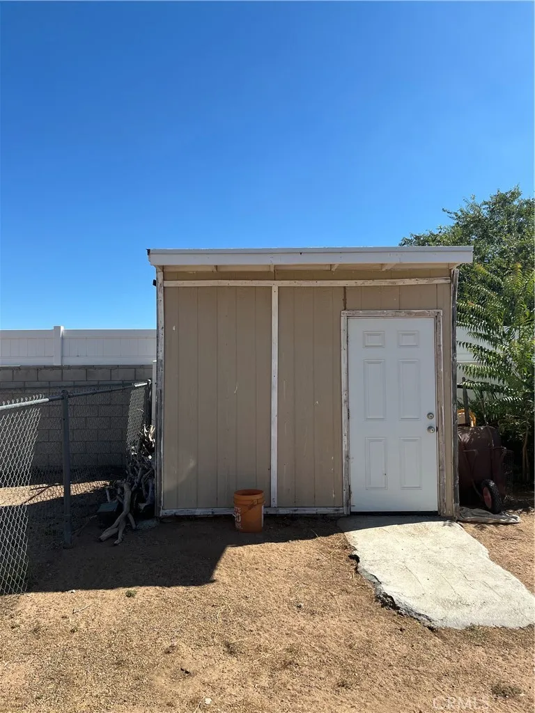 15893 Arbury Hesperia, CA 92345