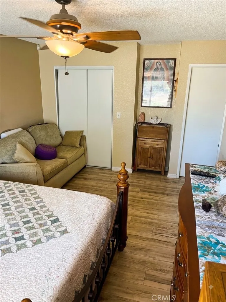 15893 Arbury Hesperia, CA 92345