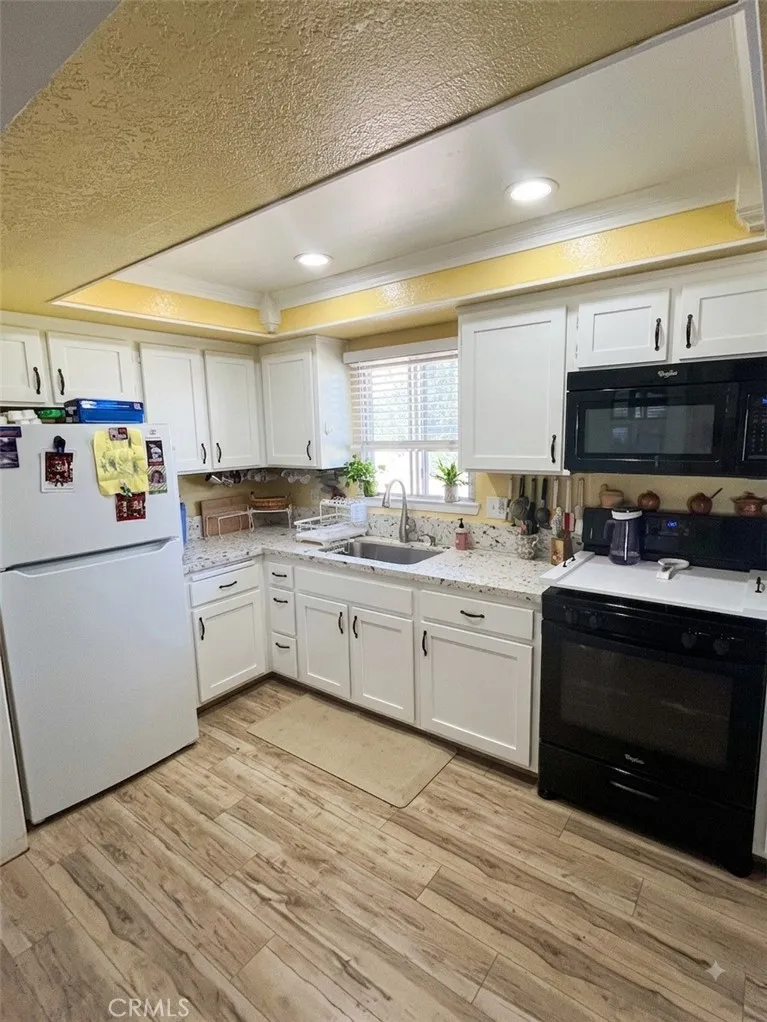 15893 Arbury Hesperia, CA 92345