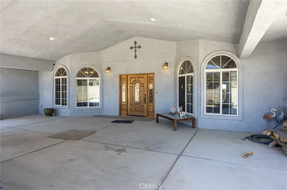 1220 Smoke Tree Pinon Hills, CA 92372