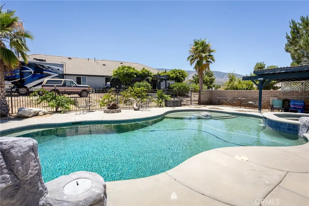 1220 Smoke Tree Pinon Hills, CA 92372