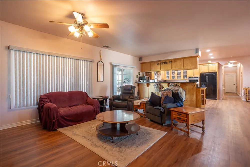 1220 Smoke Tree Pinon Hills, CA 92372