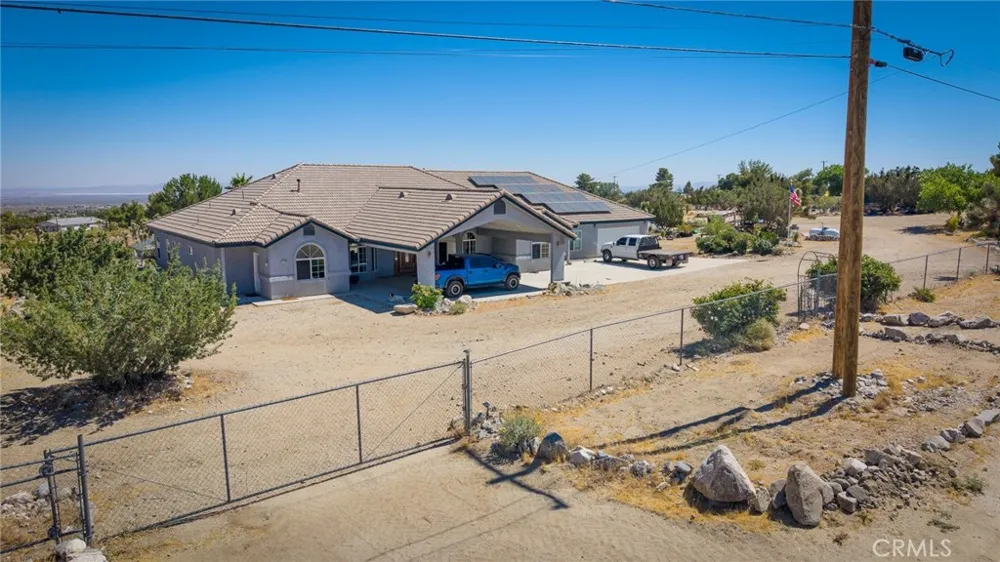 1220 Smoke Tree Pinon Hills, CA 92372
