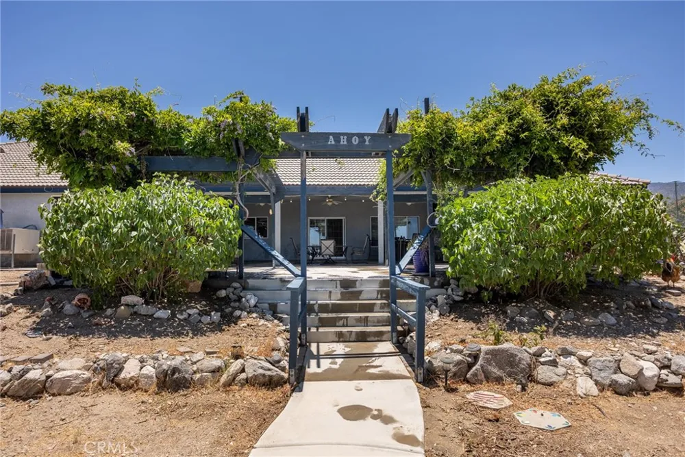 1220 Smoke Tree Pinon Hills, CA 92372