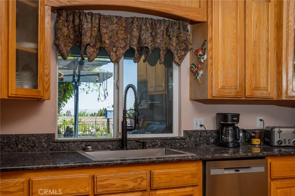 1220 Smoke Tree Pinon Hills, CA 92372