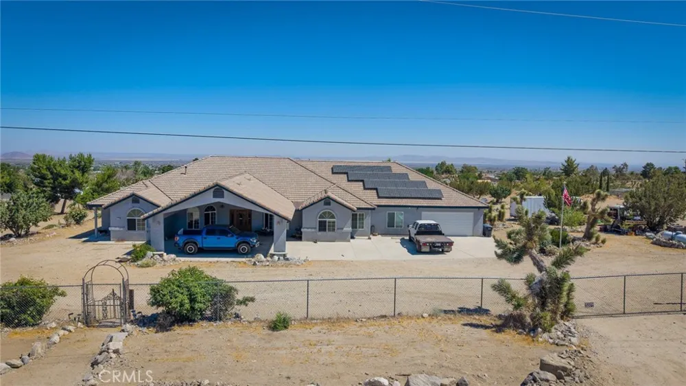 1220 Smoke Tree Pinon Hills, CA 92372