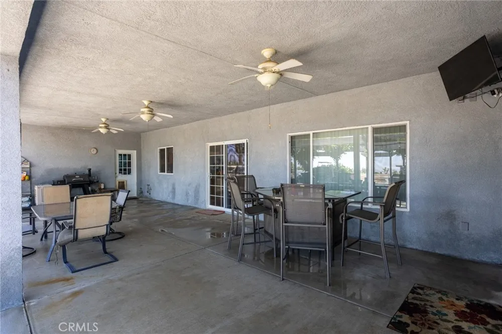1220 Smoke Tree Pinon Hills, CA 92372