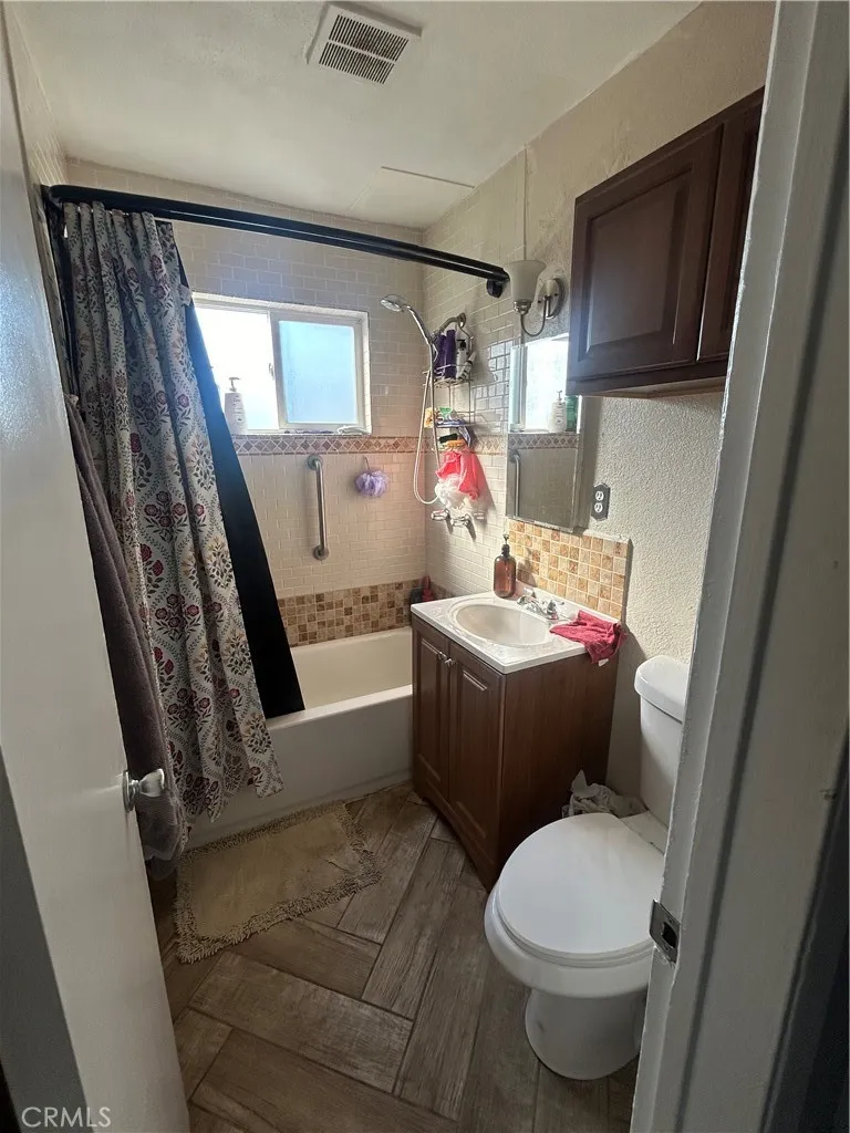 3753 Harriman Los Angeles, CA 90032