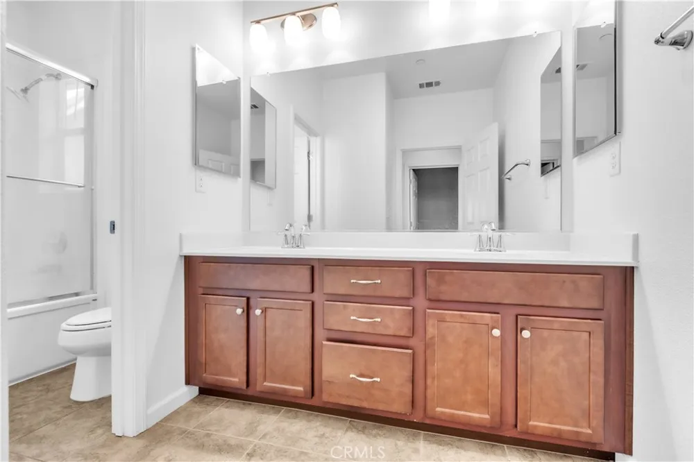 9749 Philta Way Elk Grove, CA 95757