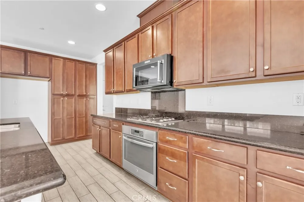 9749 Philta Way Elk Grove, CA 95757