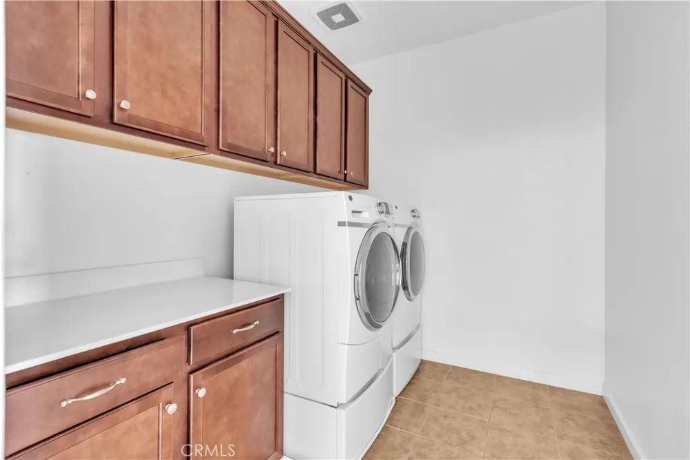 9749 Philta Way Elk Grove, CA 95757