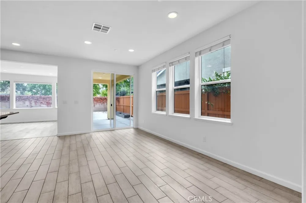 9749 Philta Way Elk Grove, CA 95757