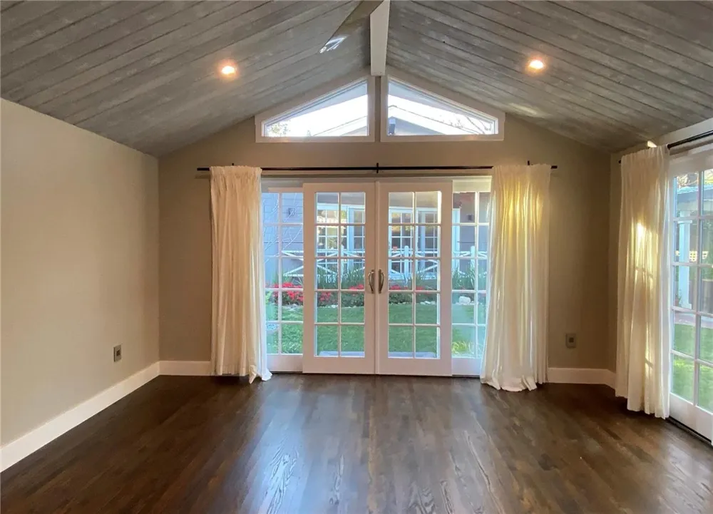 349 Norumbega Dr. Monrovia, CA 91016