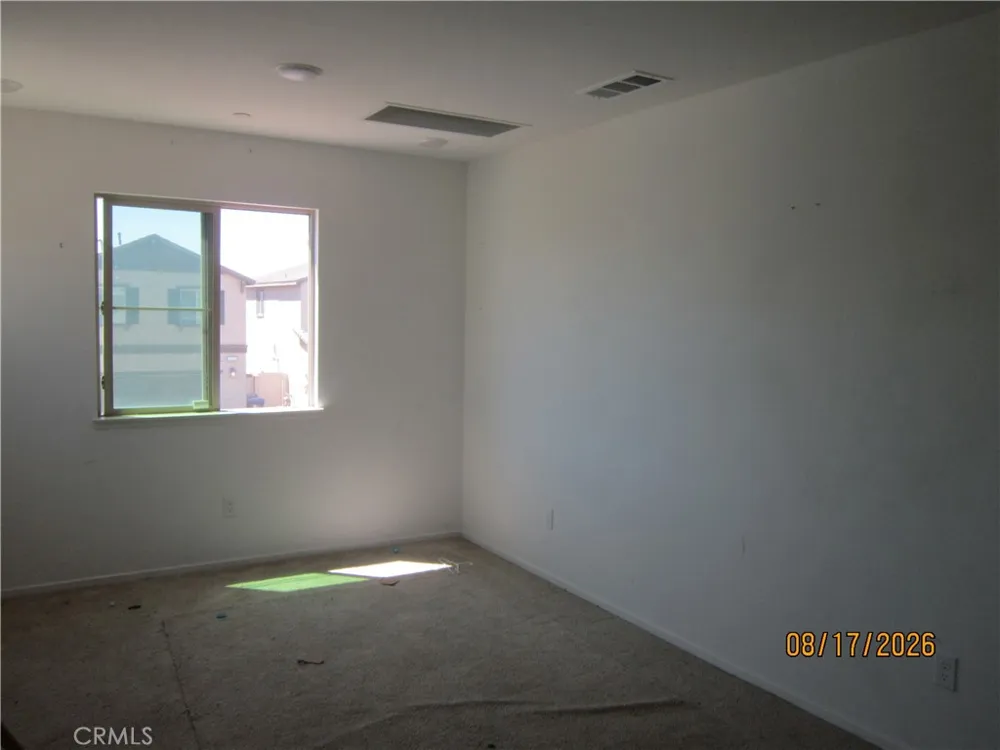 6101 Mariposa Banning, CA 92220