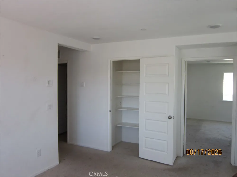 6101 Mariposa Banning, CA 92220