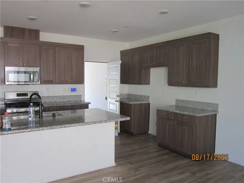 6101 Mariposa Banning, CA 92220