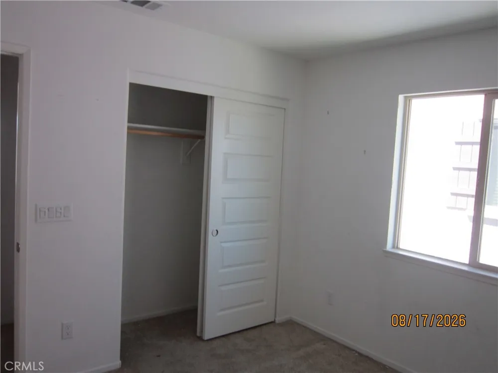 6101 Mariposa Banning, CA 92220