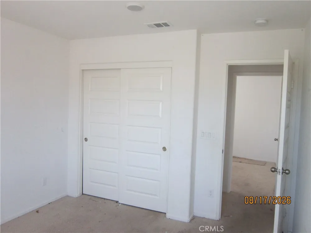 6101 Mariposa Banning, CA 92220