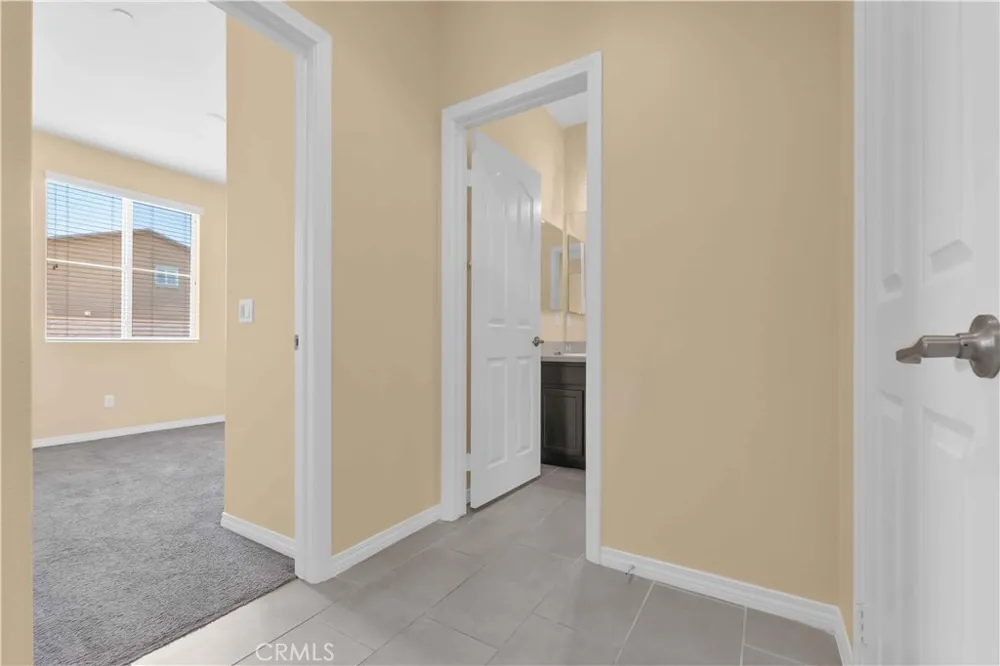 4043 Bristlecone Pine Lane San Bernardino, CA 92407