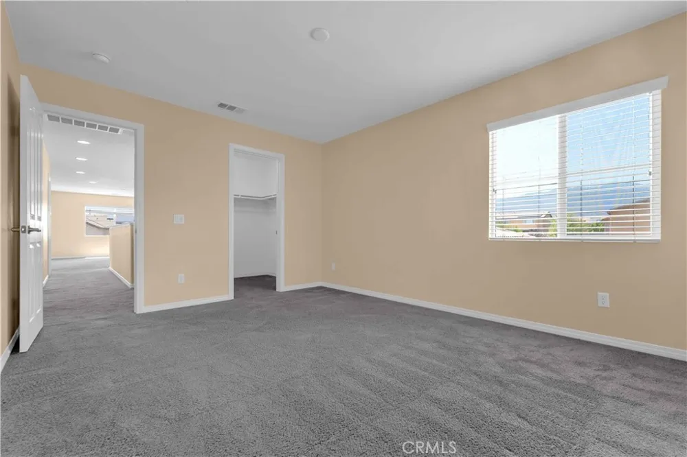 4043 Bristlecone Pine Lane San Bernardino, CA 92407