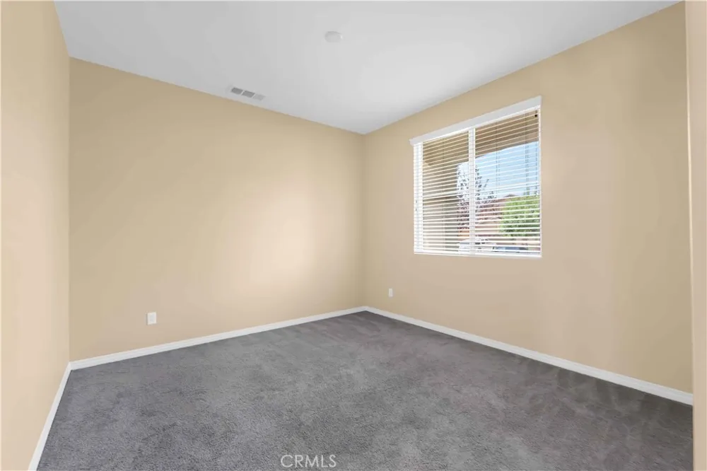 4043 Bristlecone Pine Lane San Bernardino, CA 92407