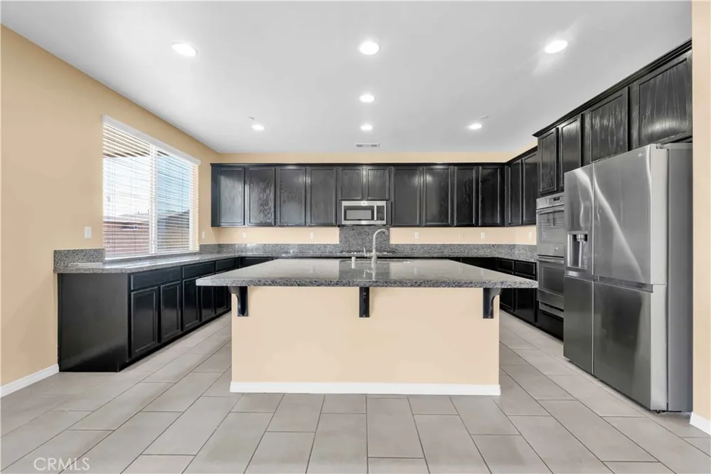 4043 Bristlecone Pine Lane San Bernardino, CA 92407