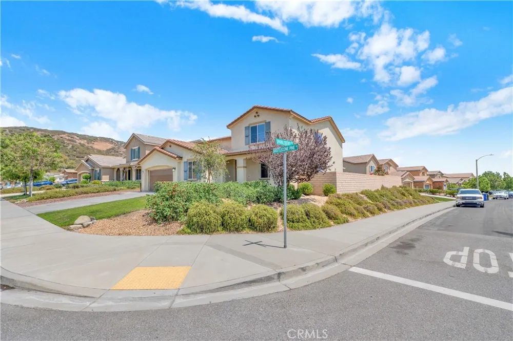4043 Bristlecone Pine Lane San Bernardino, CA 92407