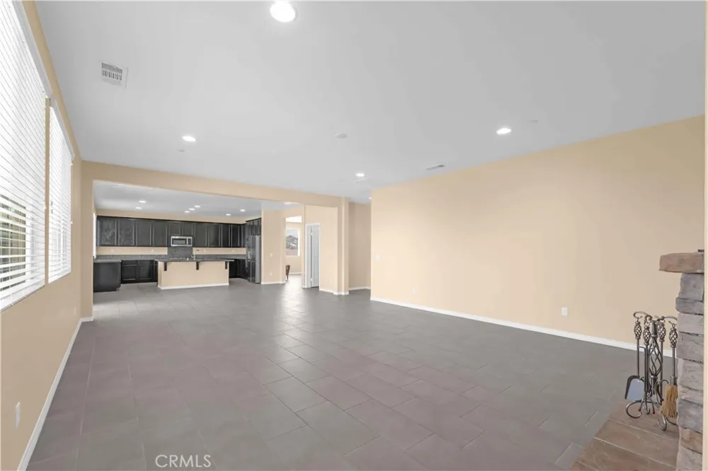 4043 Bristlecone Pine Lane San Bernardino, CA 92407