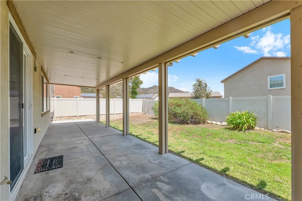 4043 Bristlecone Pine Lane San Bernardino, CA 92407