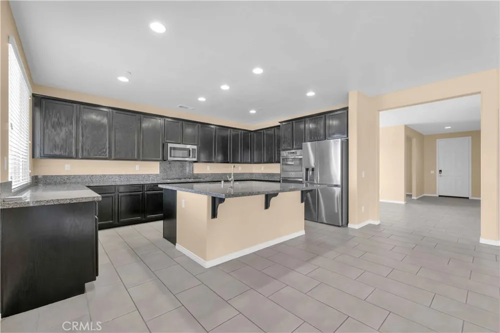 4043 Bristlecone Pine Lane San Bernardino, CA 92407