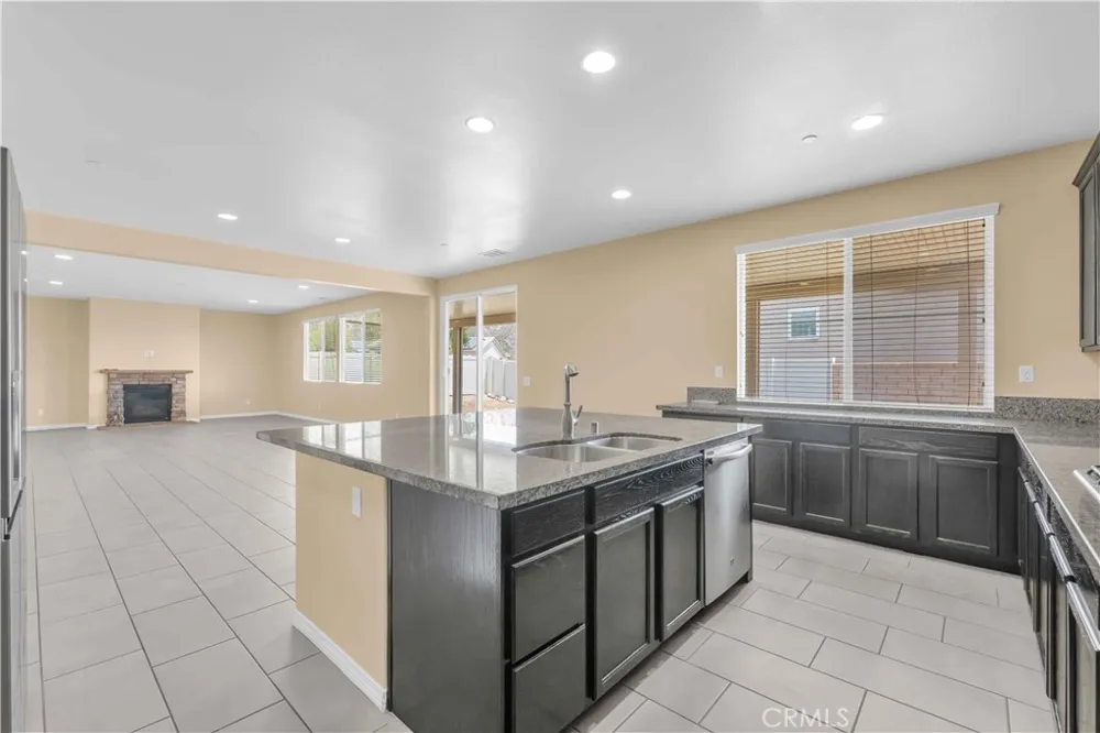 4043 Bristlecone Pine Lane San Bernardino, CA 92407