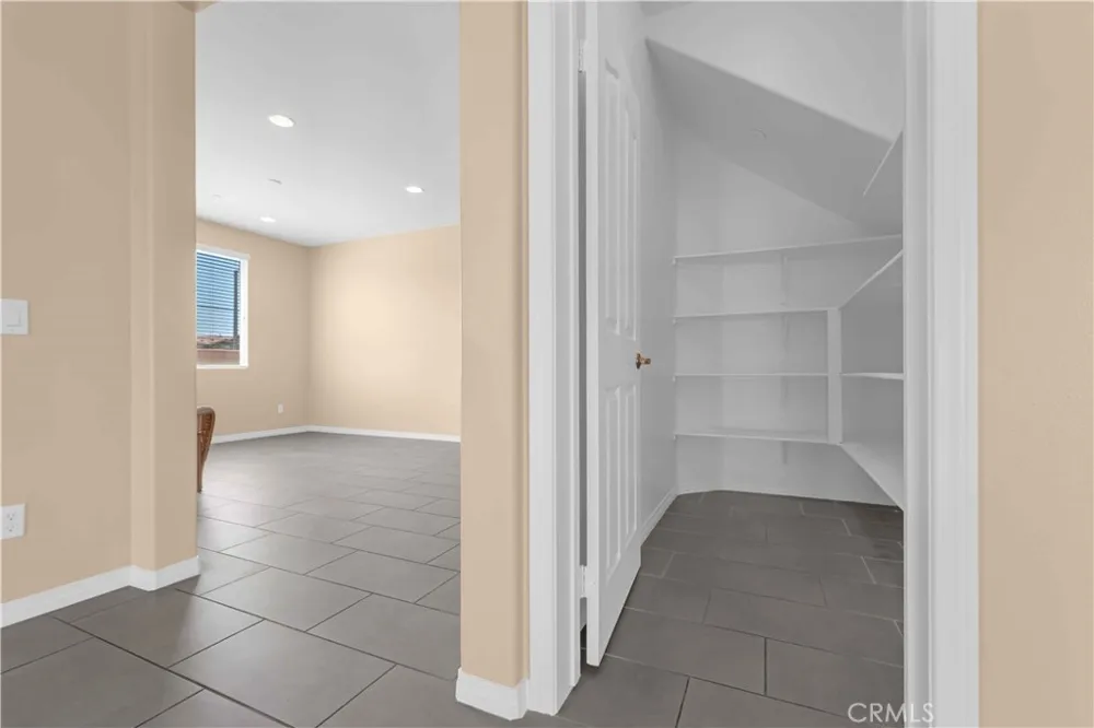 4043 Bristlecone Pine Lane San Bernardino, CA 92407