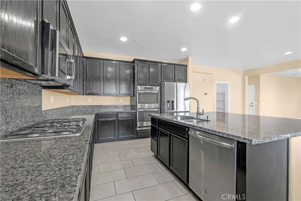4043 Bristlecone Pine Lane San Bernardino, CA 92407